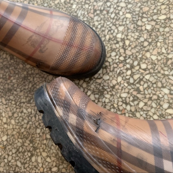 Burberry plaid rain boots size 38 - Picture 4 of 7